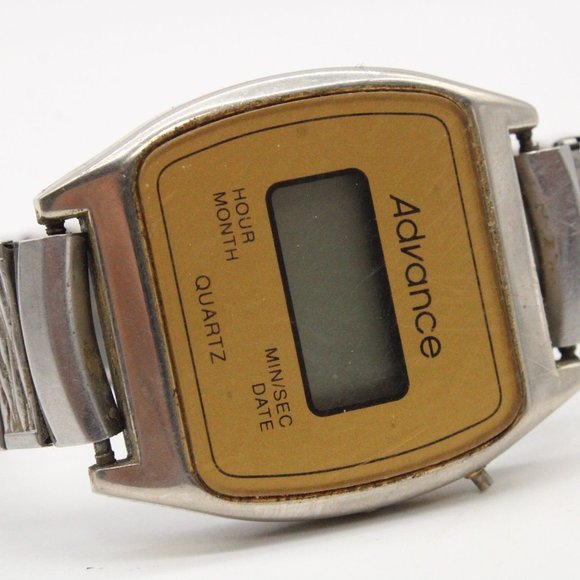 Vintage ADVANCE Digital Watch Mens Classic Retro Silver Tone Expandable Band - Picture 6 of 8